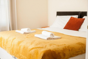 Avril Warwickshire Home Stay